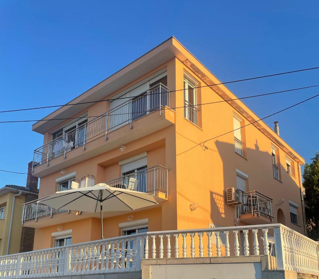 Moro Vrbnik Apartment Exterior foto